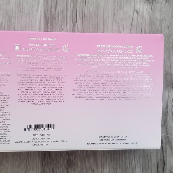 NIB Versace Bright Crystal 3 Piece Gift Box Set Trio Lotion, Shower Gel & Bottle - Picture 2 of 4